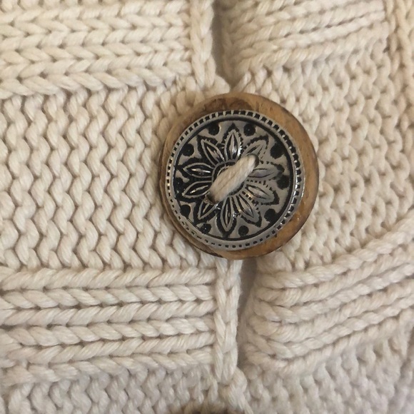 Pure Handknit Sweater - Picture 2 of 11